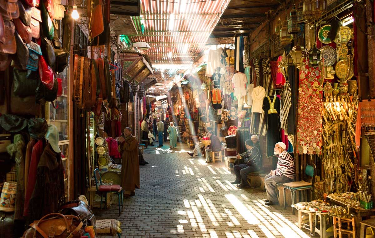 Plongez dans le charme envoûtant de Marrakech : Une Odyssée au Cœur de la Ville Rouge